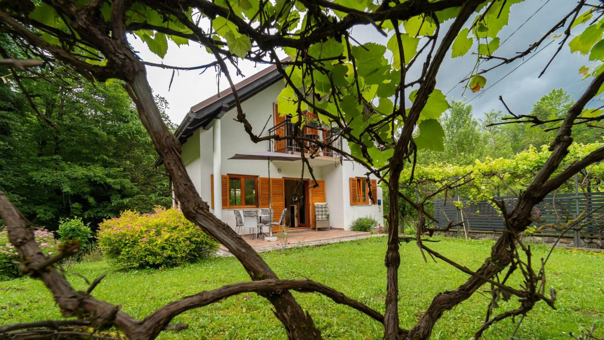 Holiday House Kajfes Brod na Kupi Ngoại thất bức ảnh